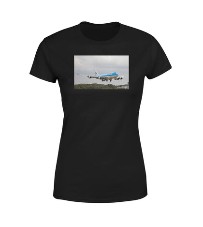 Landing KLM's Boeing 747 Designed Women T-Shirts